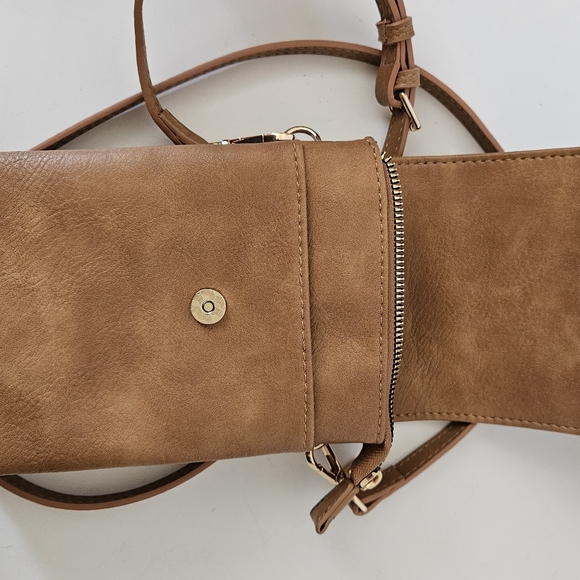 Bostanten Smooth Tan Genuine Leather Crossbody Bag 3 Compartment Travel - Picture 4 of 7